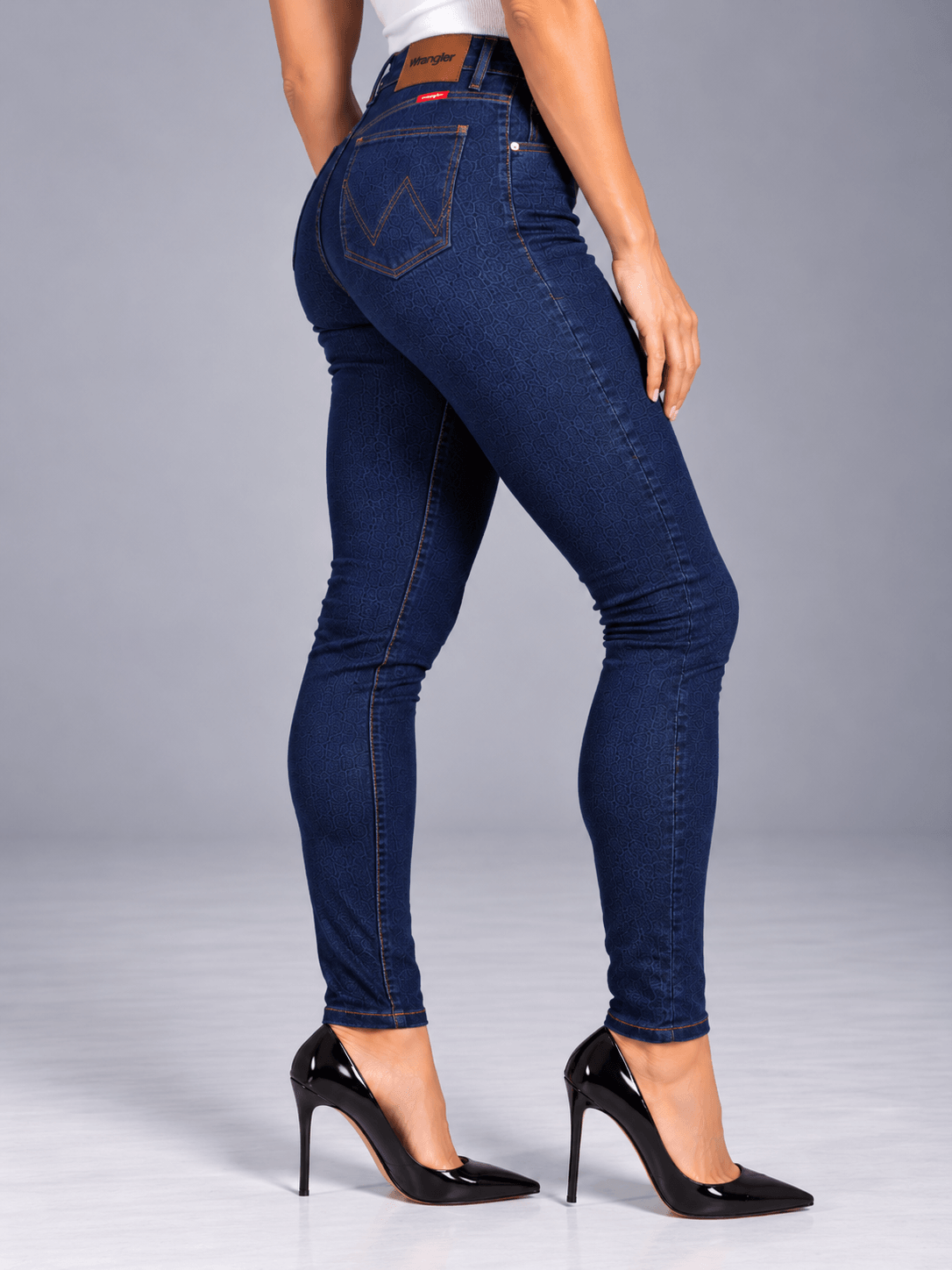 Calça Feminina Wrangler Skinny Atemporal